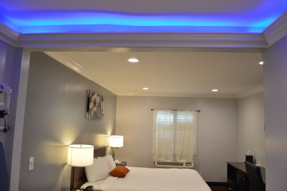 Фото La Casa Inn