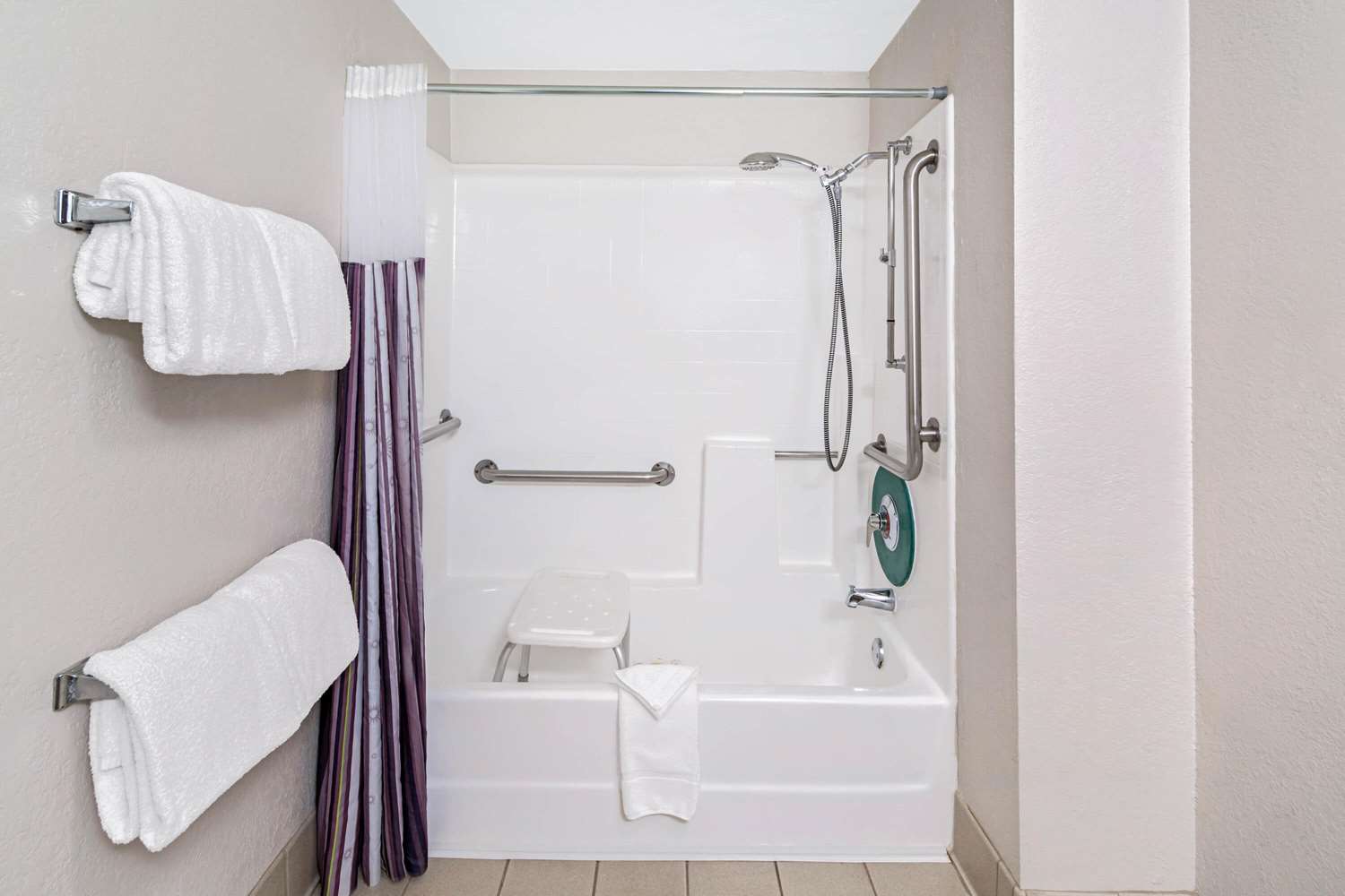 Фото La Quinta Inn & Suites by Wyndham Buena Park