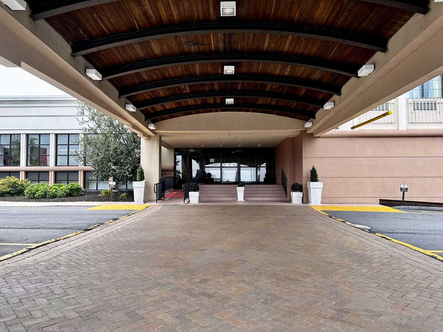 Фото Red Lion Hotel Harrisburg Hershey