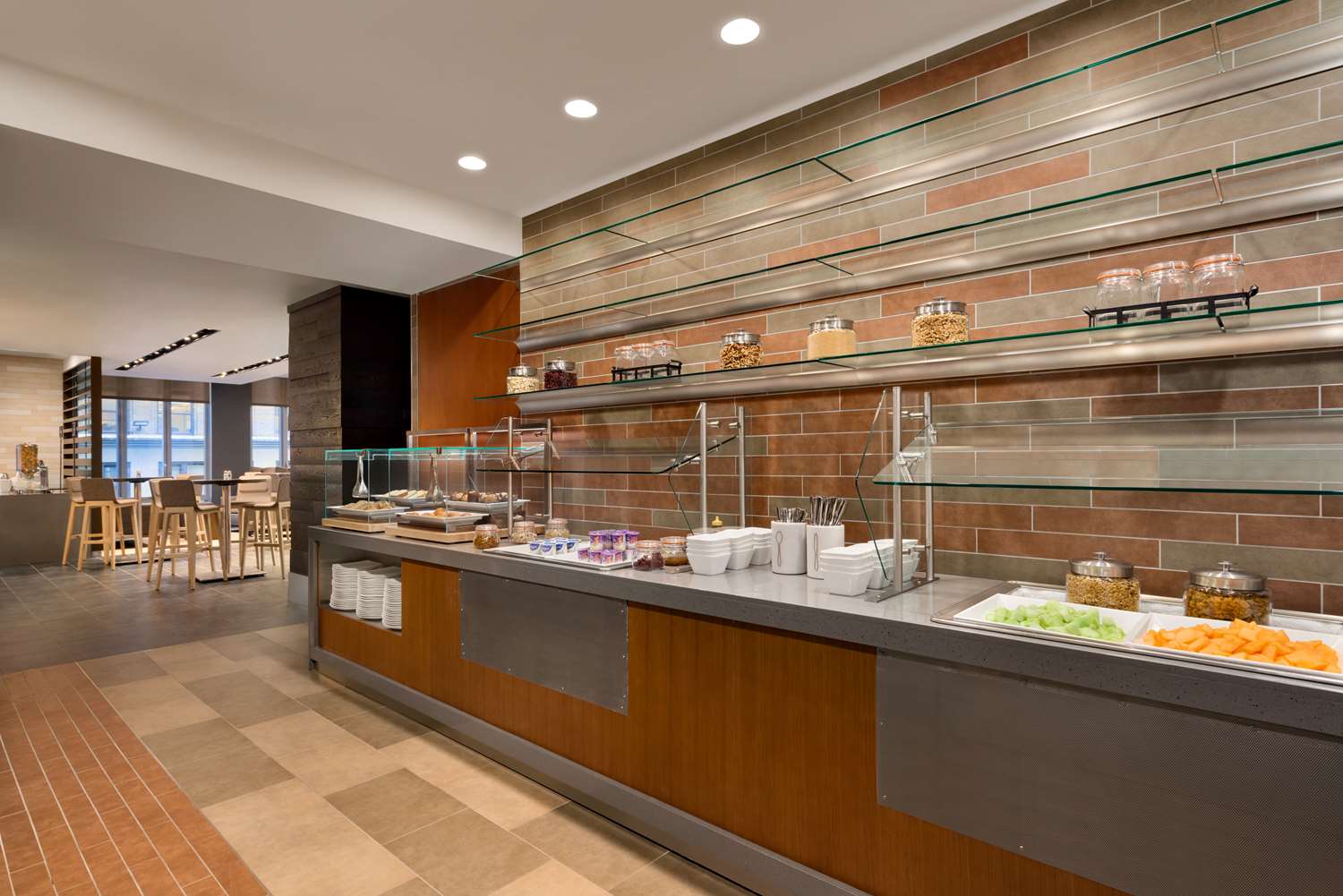 Фото Embassy Suites by Hilton New York Manhattan Times Square