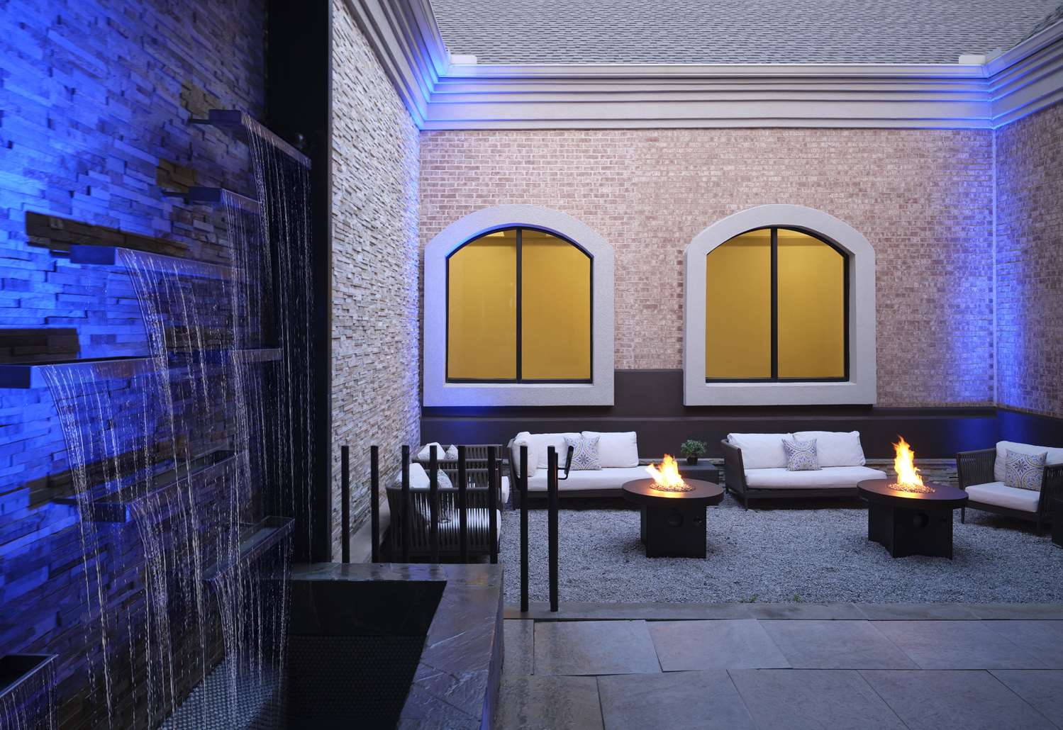 Фото Hilton Garden Inn Las Colinas