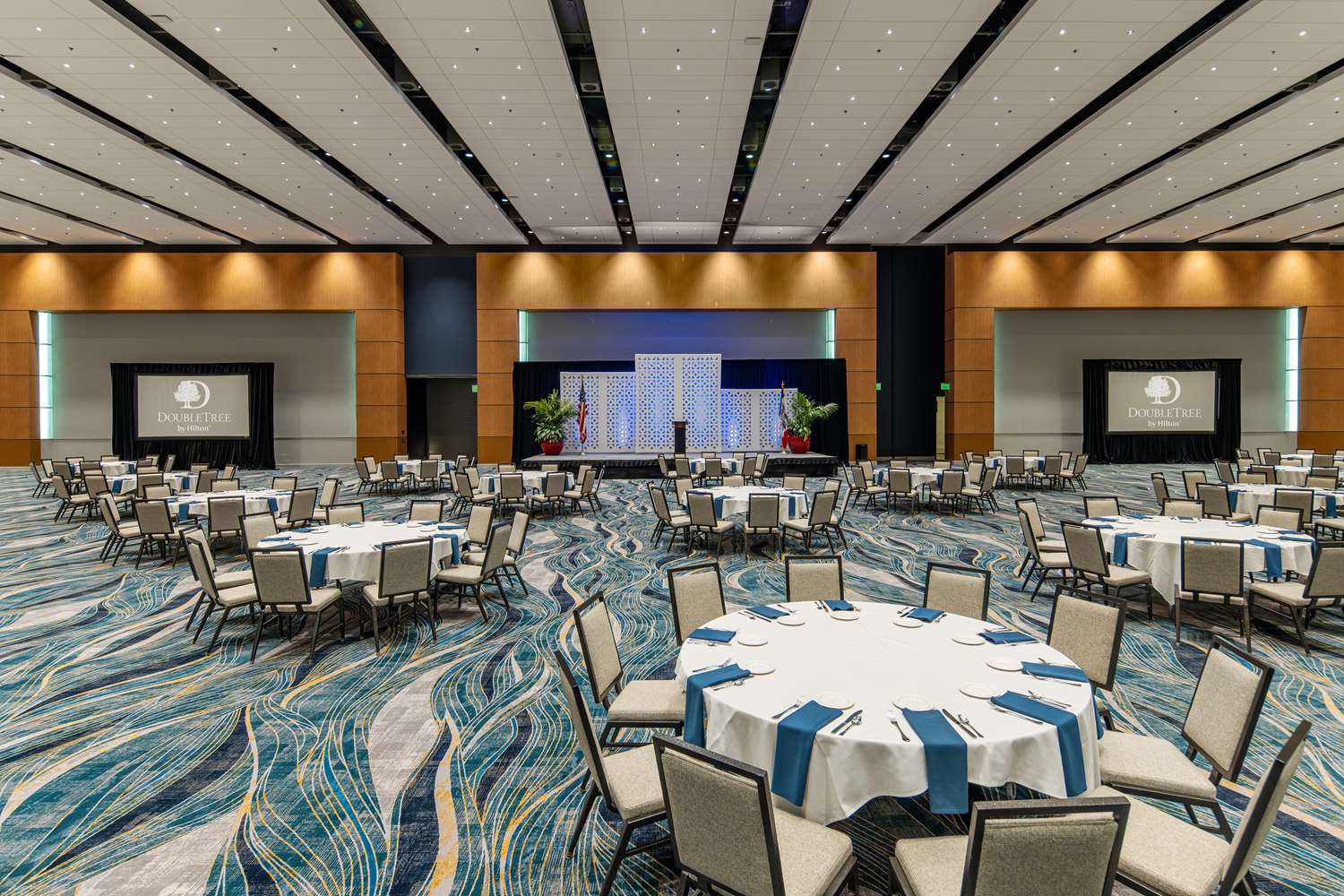 Фото Doubletree by Hilton Cedar Rapids Convention Complex