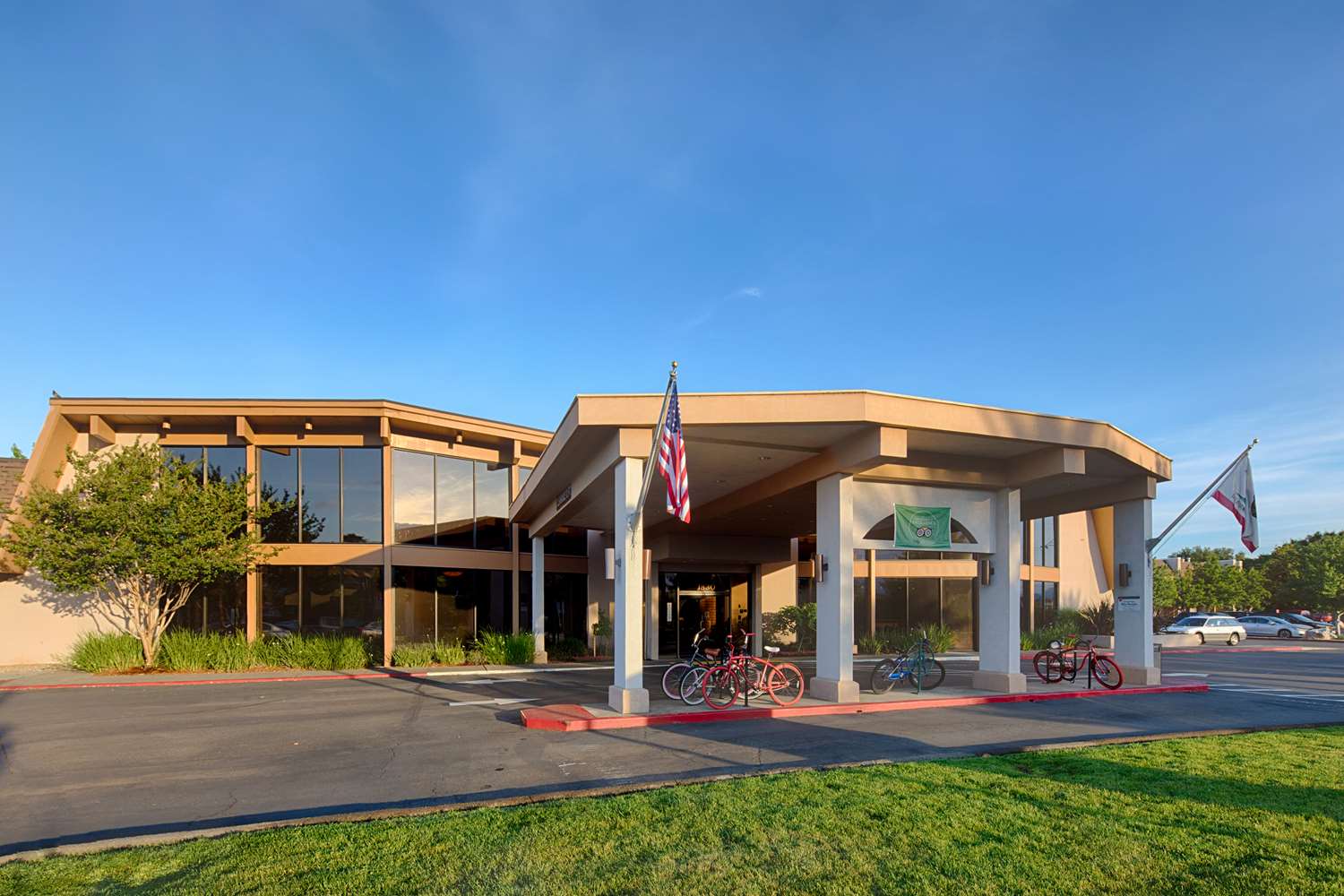 Фото Red Lion Hotel Redding