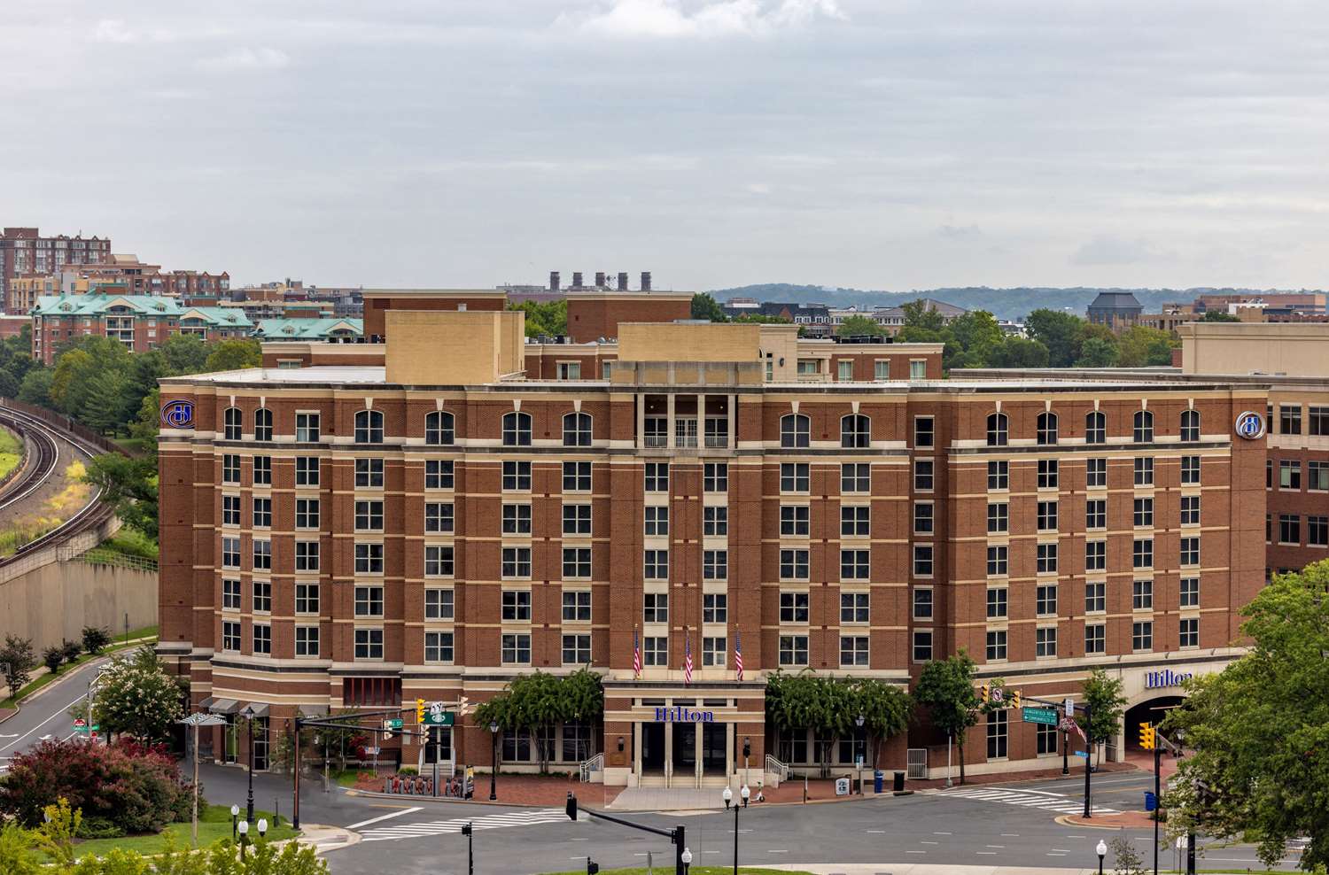 Фото Hilton Alexandria Old Town