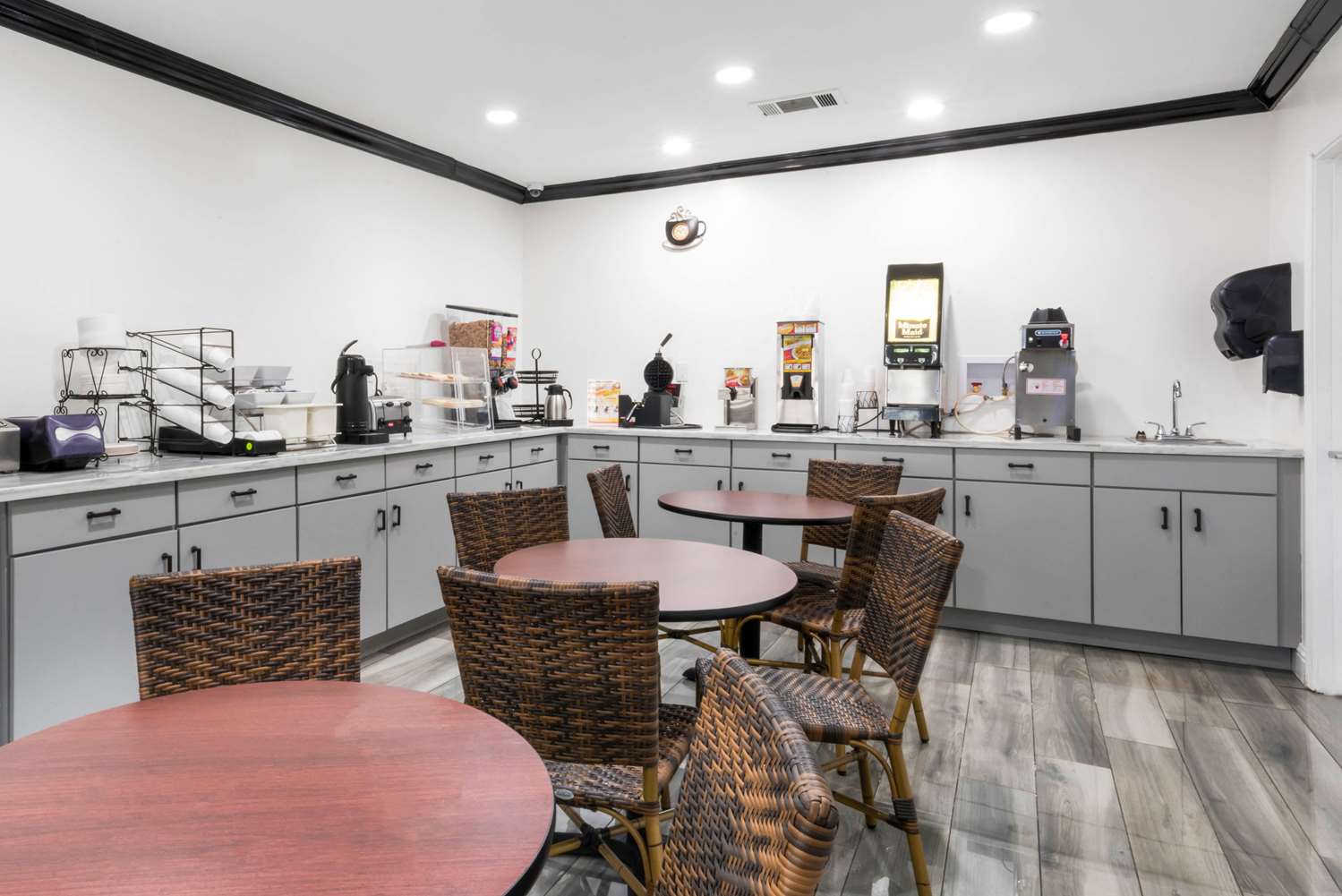 Фото Rodeway Inn Capitol