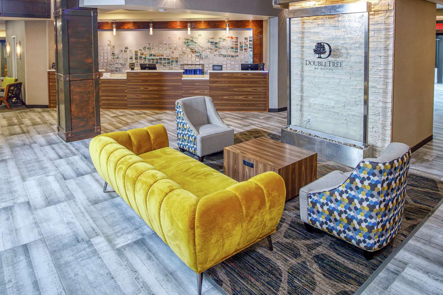 Фото DoubleTree by Hilton Appleton