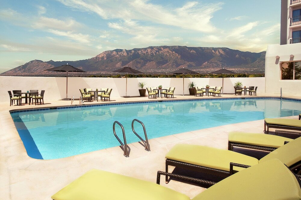 Фото Sheraton Albuquerque Airport Hotel