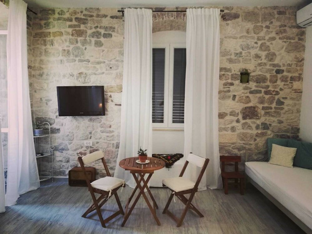 Фото Apartments and Rooms Djanovic