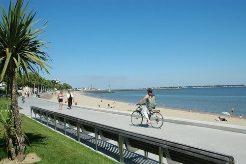 Внешний вид отеля Holiday Inn Express Saint-Nazaire в Сен-Назере, фото 3