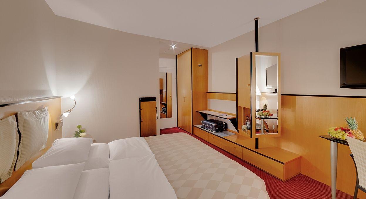 Фото Hotel am Rathaus