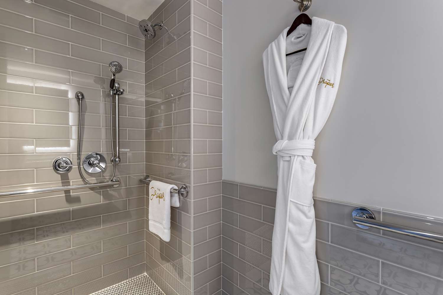 Фото The Draper New York, Tapestry Collection by Hilton