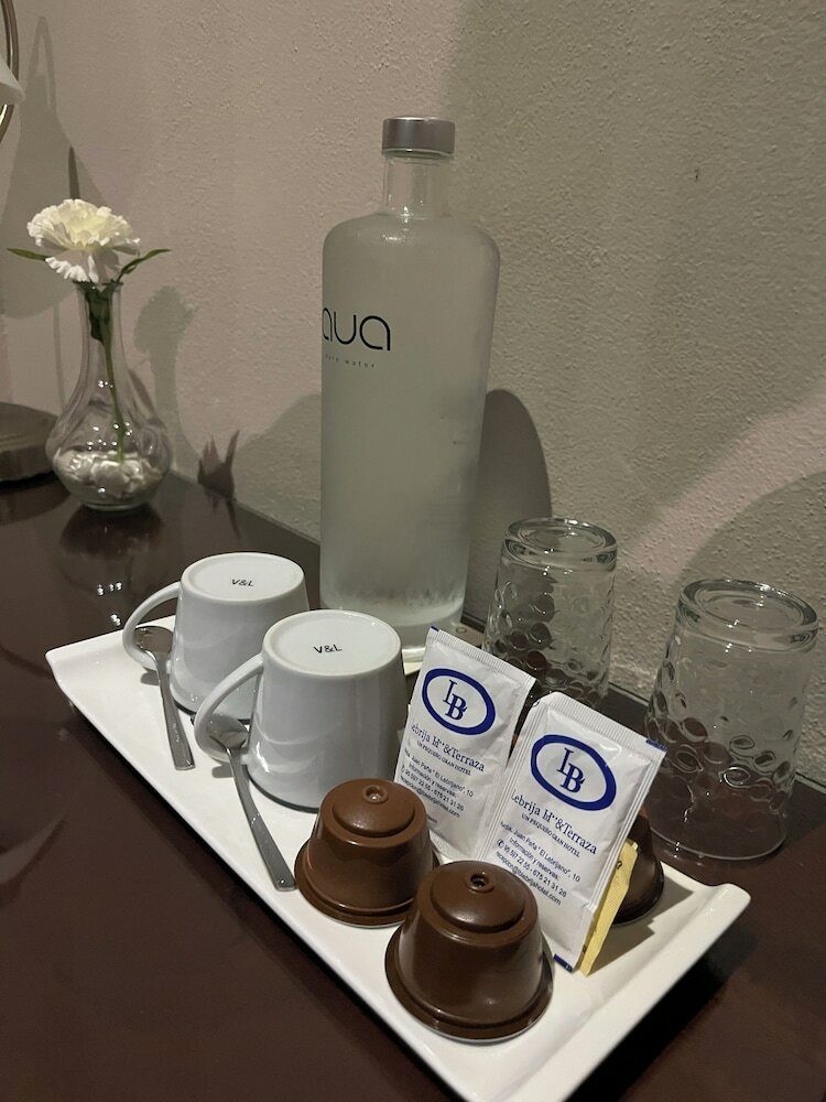 Фото Lb Lebrija Hotel