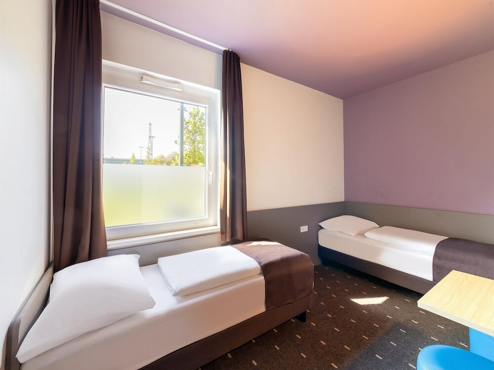 Фото B&b Hotel Düsseldorf-Airport