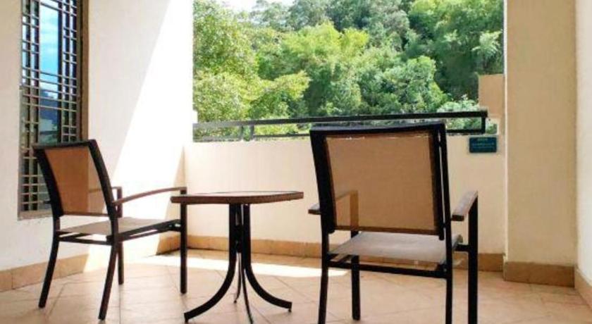 Фото Country Garden Phoenix Hotel Yunfu