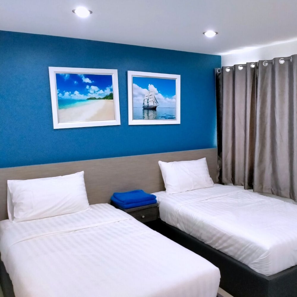 Фото Poonsuk Place Hotel