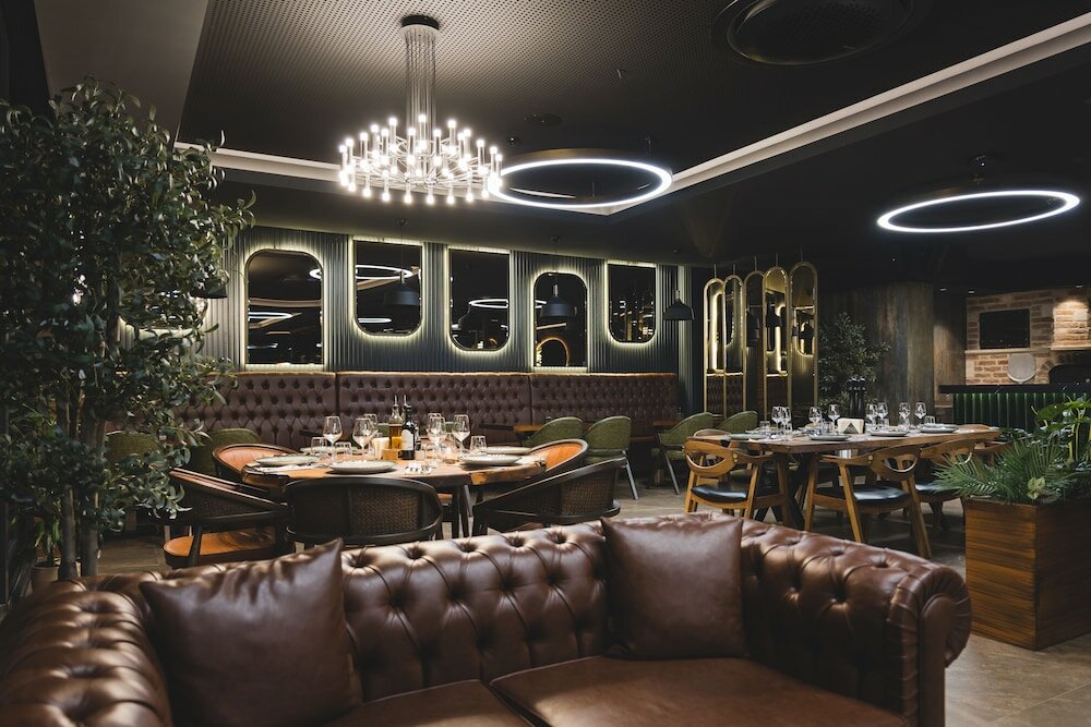 Фото Bristol Hotel