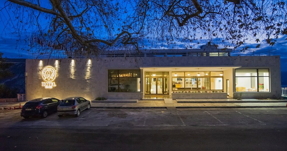 Фото отеля 2