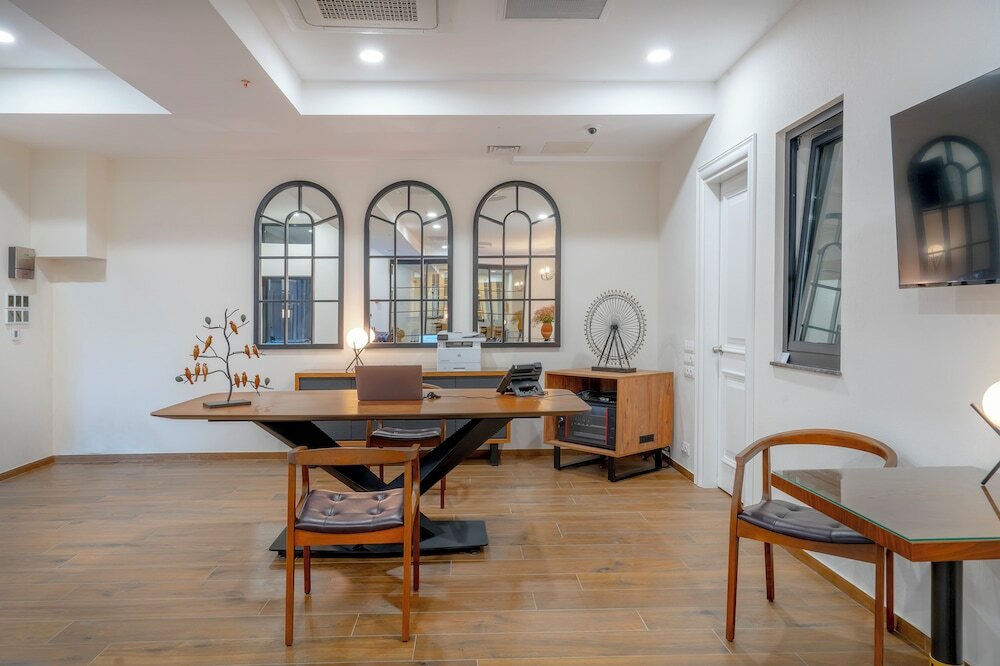 Фото Iris Hotel Georgia