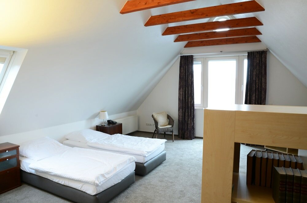 Фото Hotel Rheinischer Hof