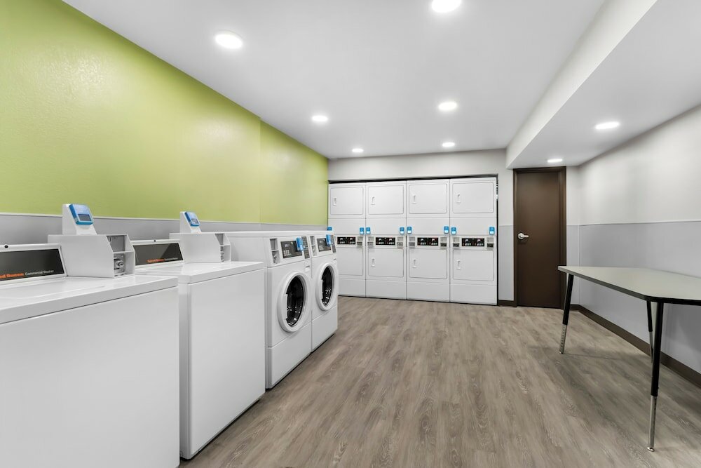 Фото Woodspring Suites Palmdale - Lancaster