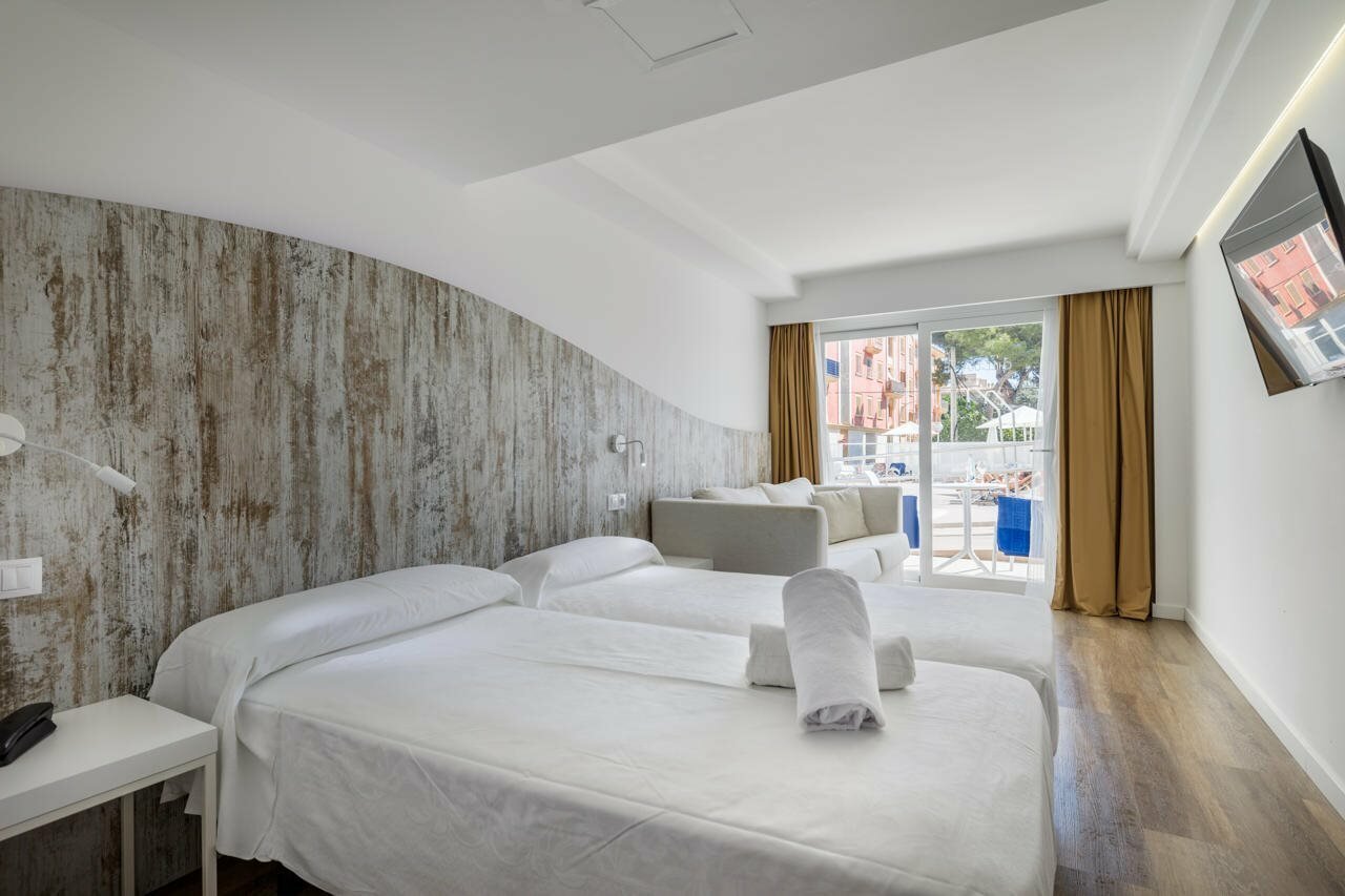 Фото Welikehotel Triton Beach Hotel