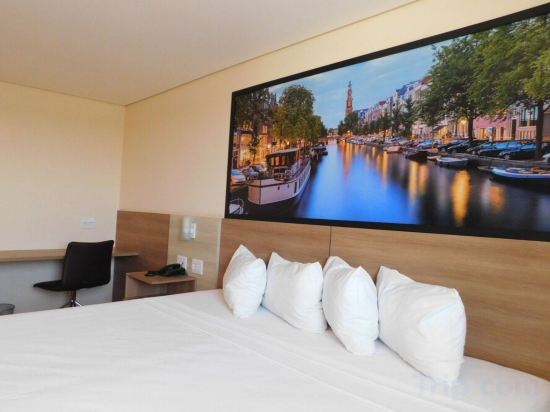 Фото Hotel Amsterdam Montes Claros