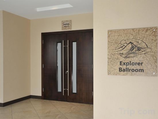 Фото Best Western Plus Edmonton Airport Hotel