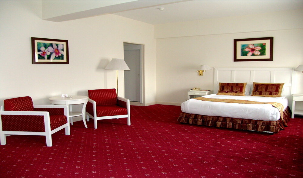 Фото Le Grande Plaza Hotel