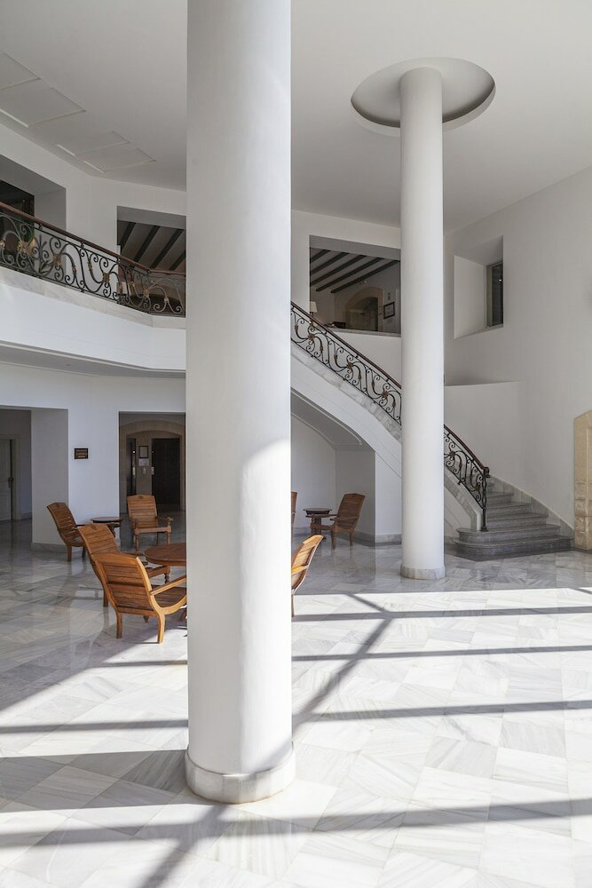 Фото Hotel Duque De Najera