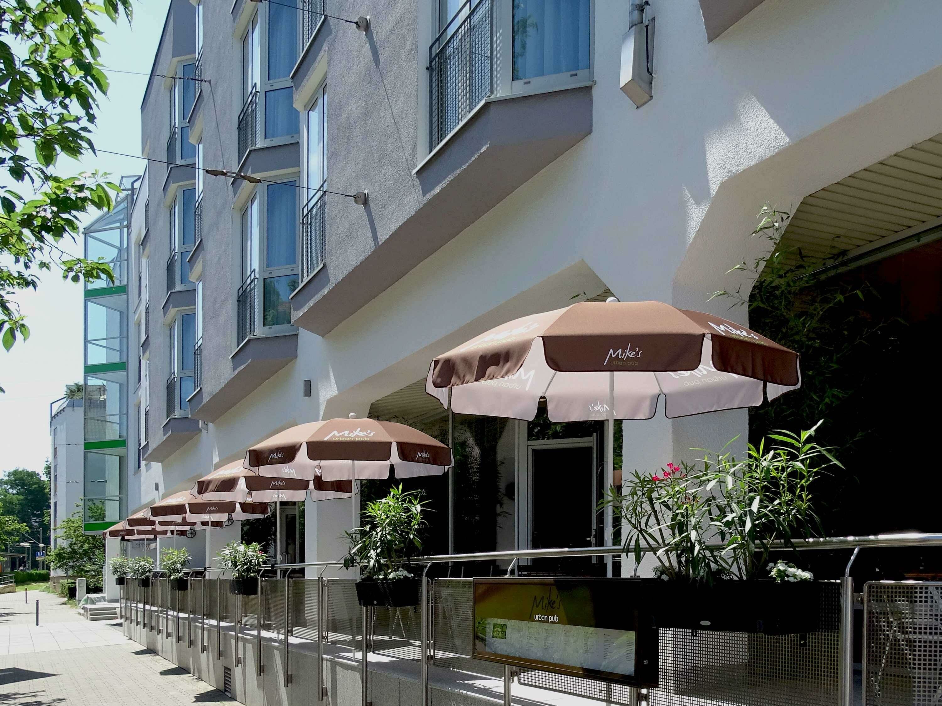 Фото Premier Inn Stuttgart Bad Cannstatt