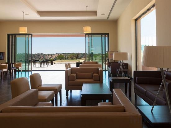 Фото Nau Morgado Golf & Country Club