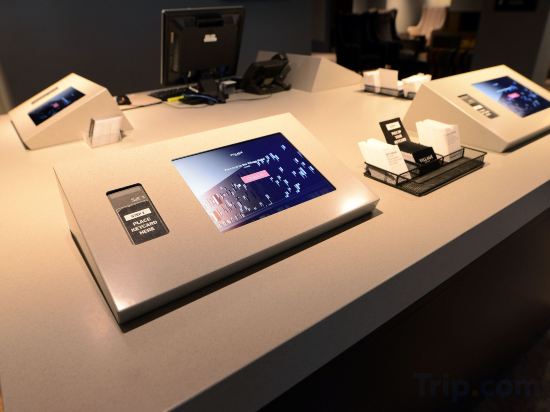 Фото Village Hotel Bournemouth