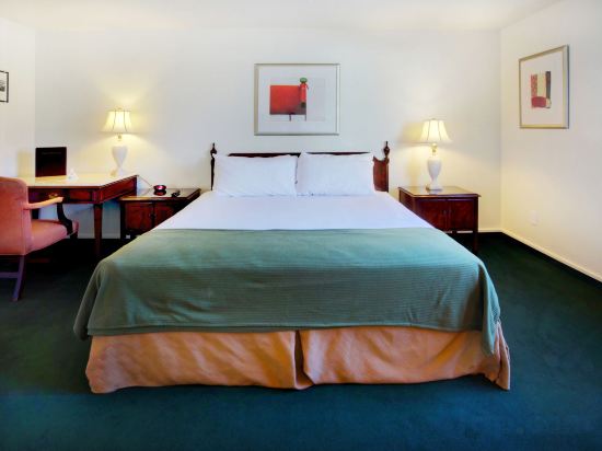 Фото Coast River Inn by Oyo Seaside