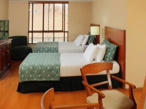 Гостиница Hotel Estalar Suites Jones