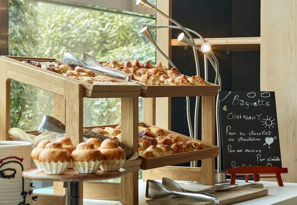 Фото B&b Hotel Rueil Malmaison Gare