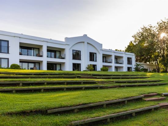 Фото Lord Charles Hotel