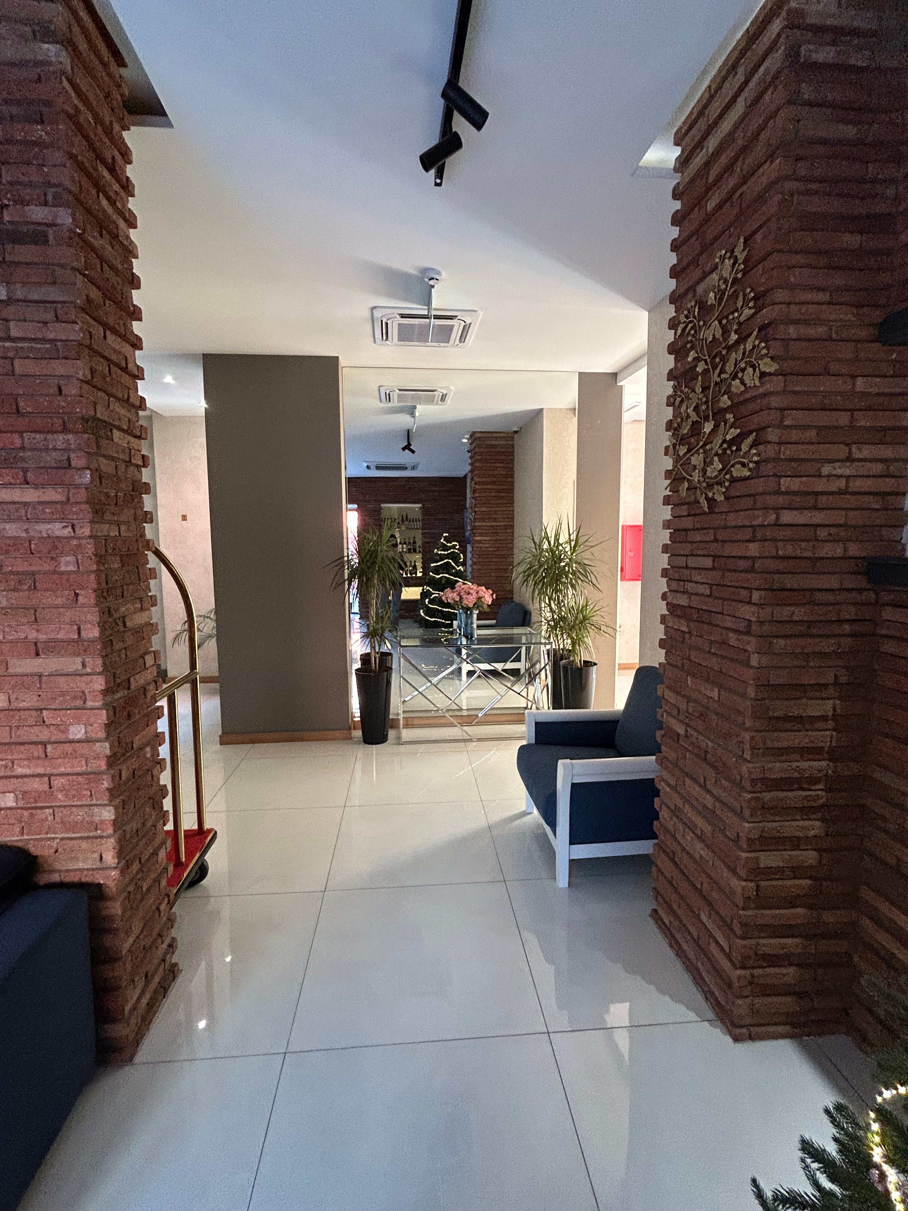 Фото Hotel Banovani