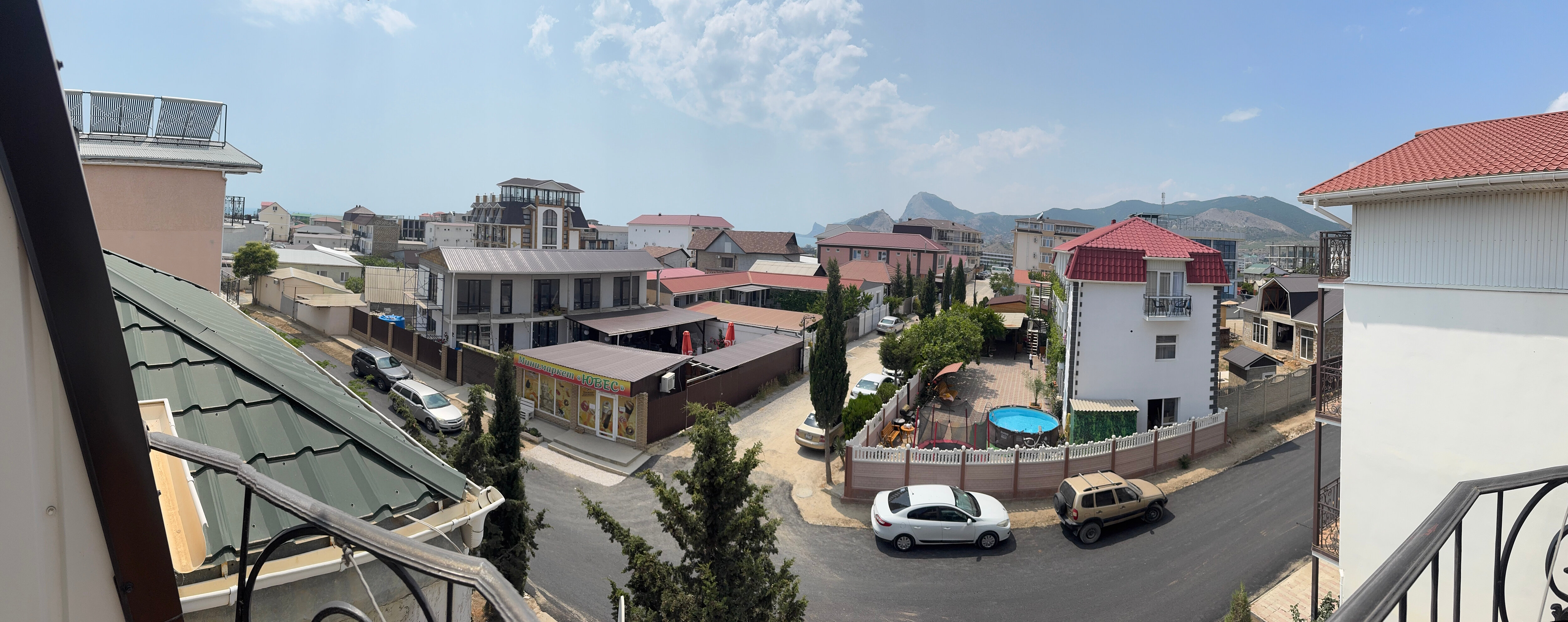 Фото отеля 2