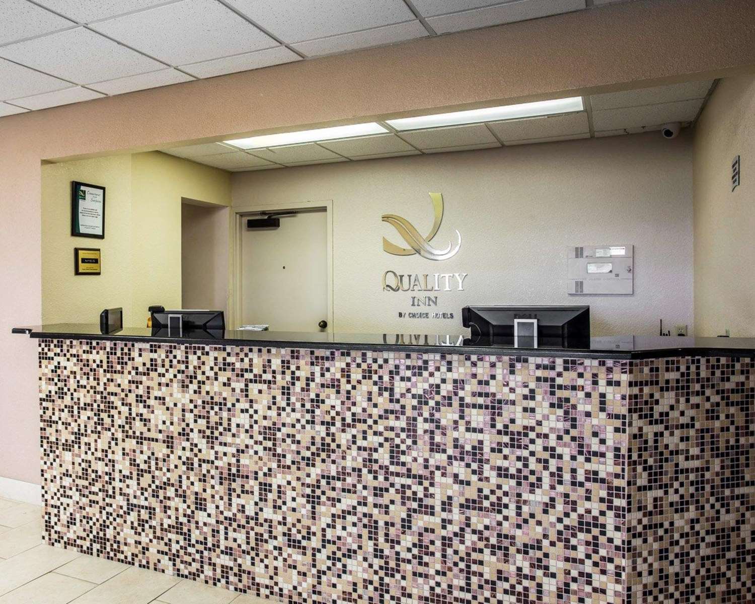 Фото Quality Inn