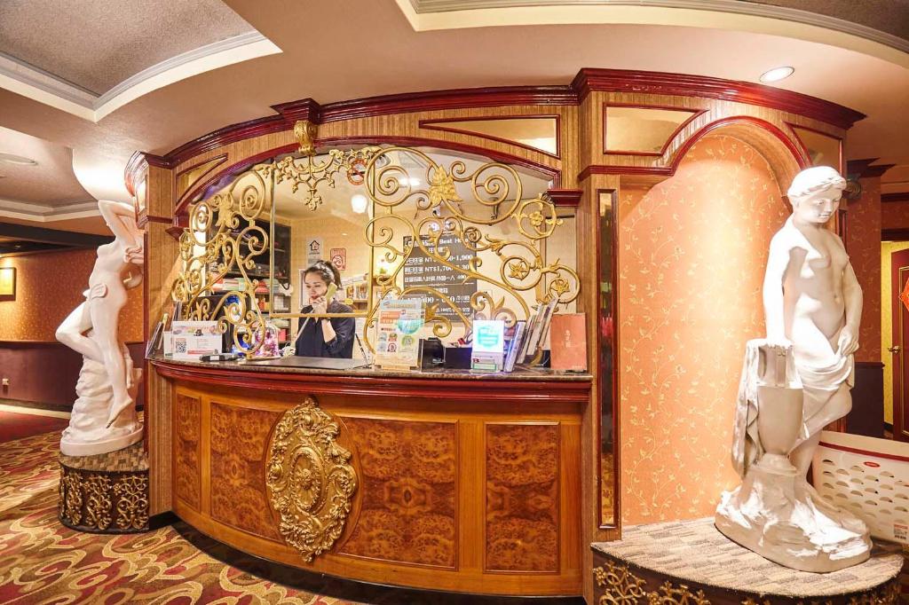 Фото отеля 2