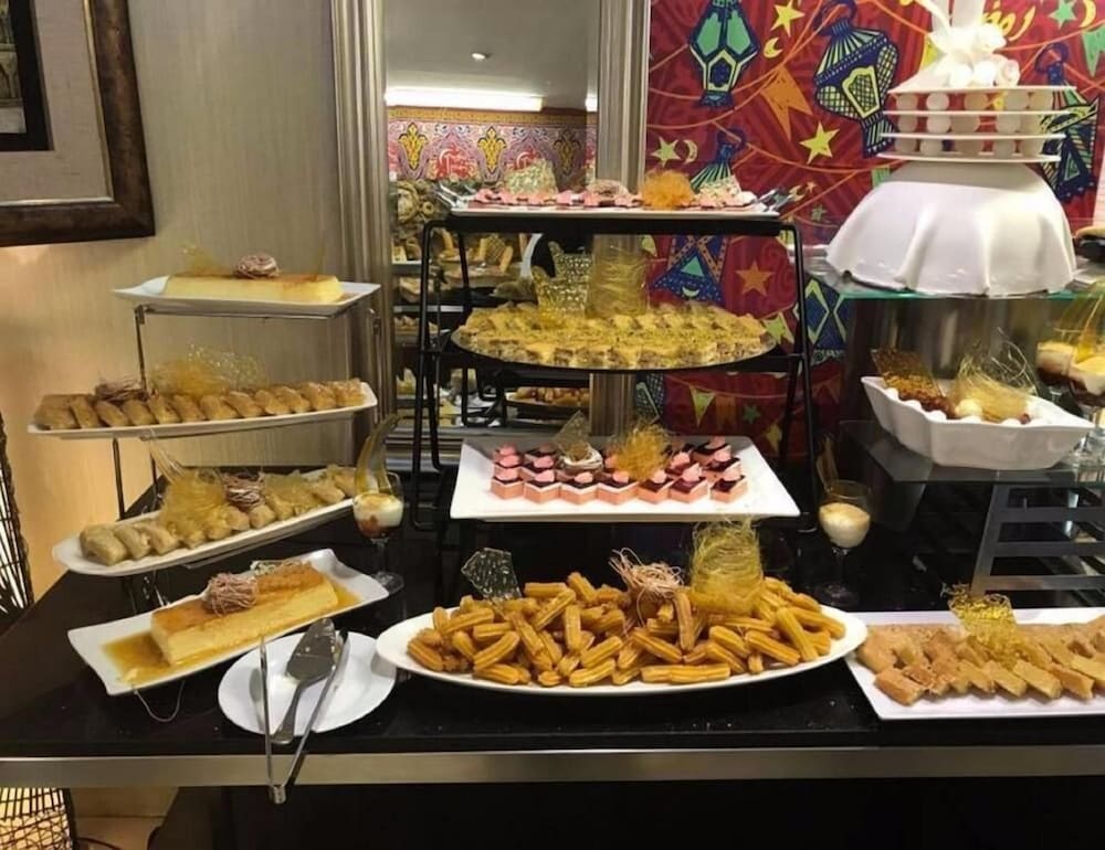 Фото Barakat Burhan Hotel