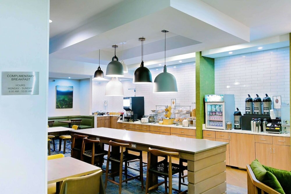 Фото Fairfield Inn by Marriott Hays