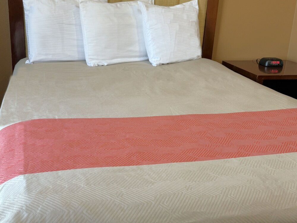 Фото Town House Extended Stay Hotel Downtown