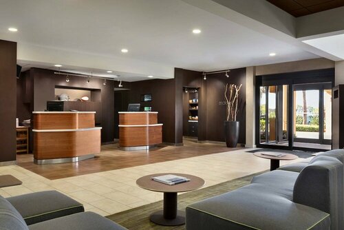 Гостиница Courtyard by Marriott Fort Myers Cape Coral в Форте Майерсе