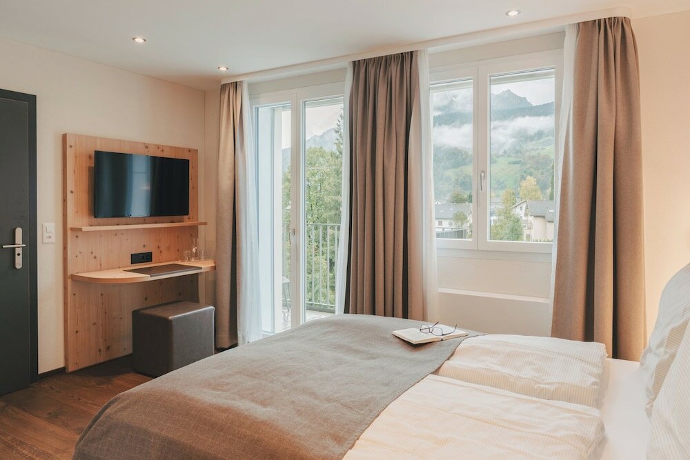 Фото 151514212812