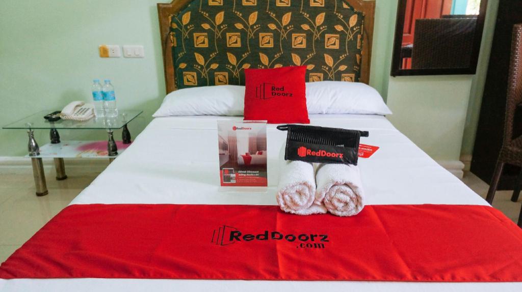 Фото RedDoorz Bankal Lapulapu