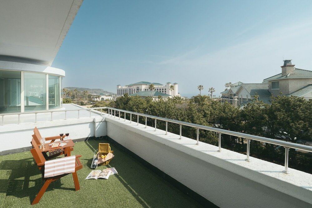 Фото Bloom Hotel