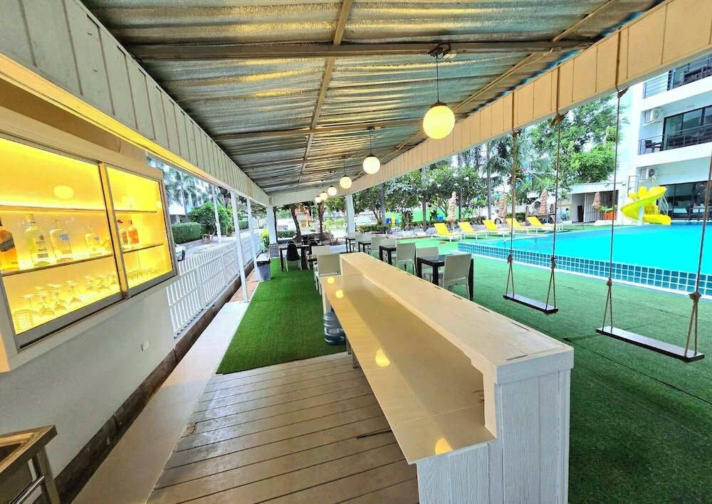 Фото RedDoorz I Talay Resort