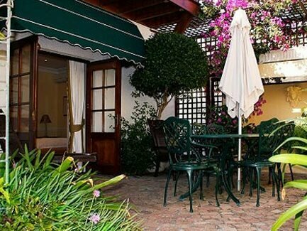 Внешний вид отеля La Fontaine Guest House в Муниципалитете Оверстранде, фото 2