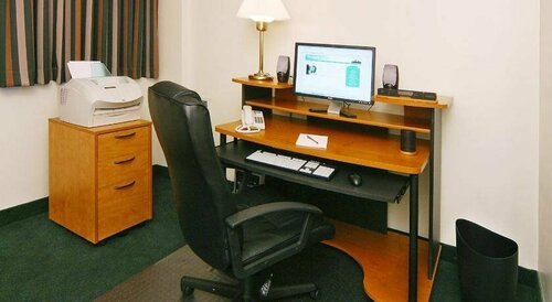Гостиница The Business Inn в Гатино